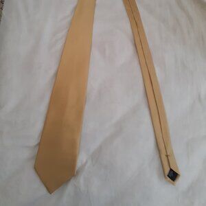 Van Heusen Men tie solid gold color silk